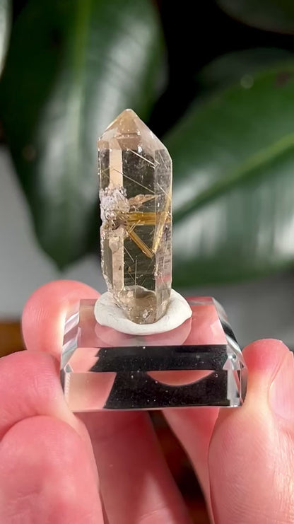 Quartz with Rutile Inclusions