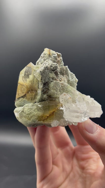 Quartz with Chlorite, Brookite & Rutile